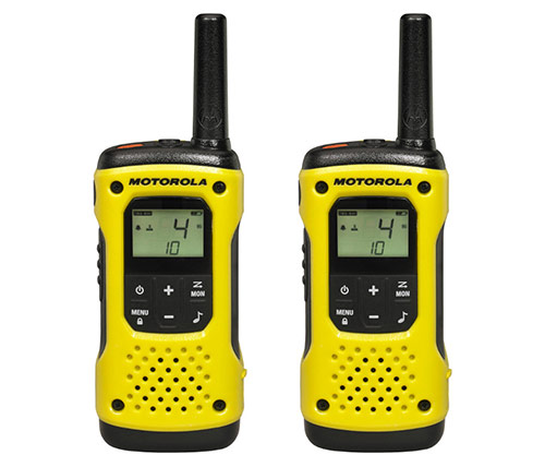 זוג מכשירי קשר Motorola T92 H2O עד כ- 10 ק"מ, בצבע צהוב ושחור 